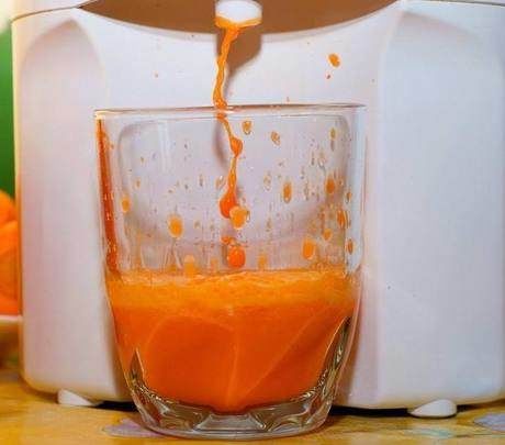 牙膏加上它，每天清洁脸蛋，半月斑点消失，皮肤满满胶原蛋白