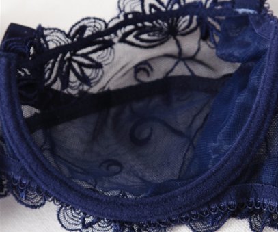 快瞧瞧!这就是国外女人每天穿文胸的秘诀，看过之后我才懂