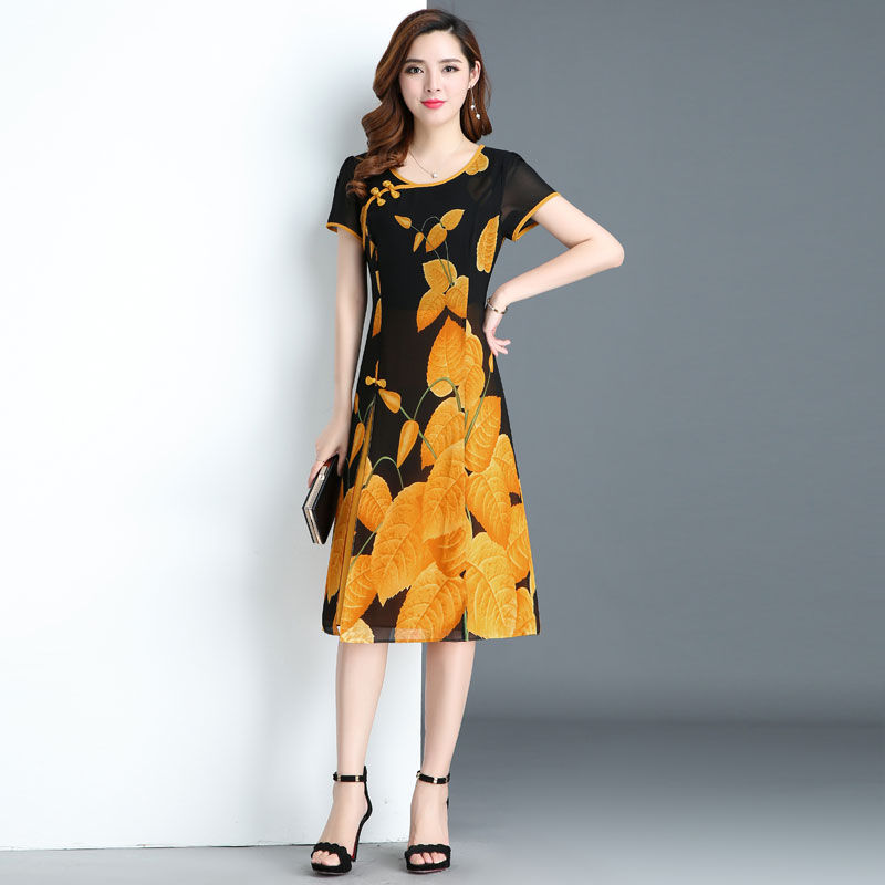 厉害了!厉害了我的妈妈!穿这几套衣服出门都以为是我的姐姐