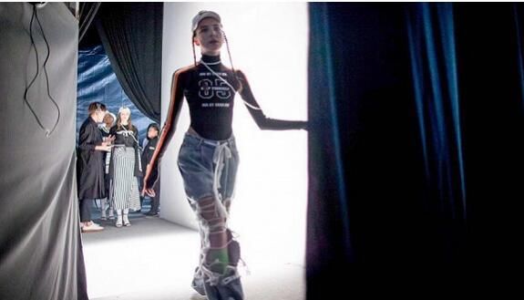 杭州一模特香消玉殒,意外揭开模特圈肮脏的一幕!