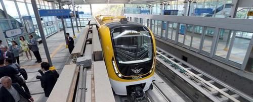  我国■我国新一代“中低速磁悬浮列车”，功能极强，秒杀国际上