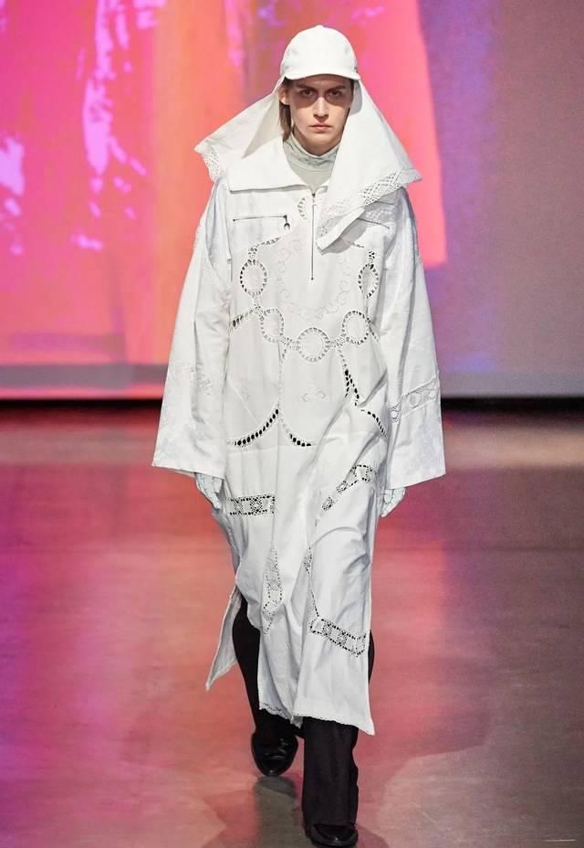  『牛仔裤』如果世界末日来了，我们会穿什么？