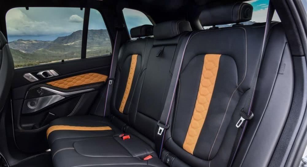 『SUV』3.8秒的大型豪华SUV：赏析2020款全新宝马X5竞赛版
