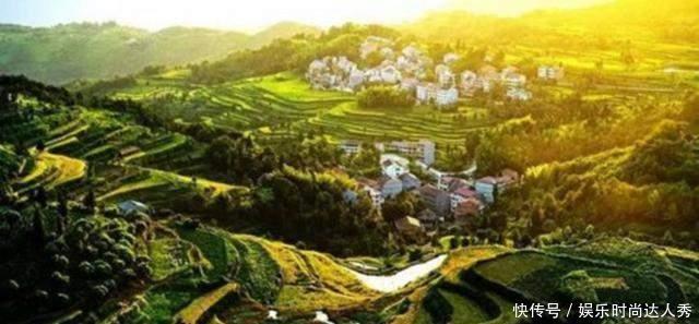  #通往坦桑尼#一条铁路, 出动中国五万人修了6年, 外国专家称除了