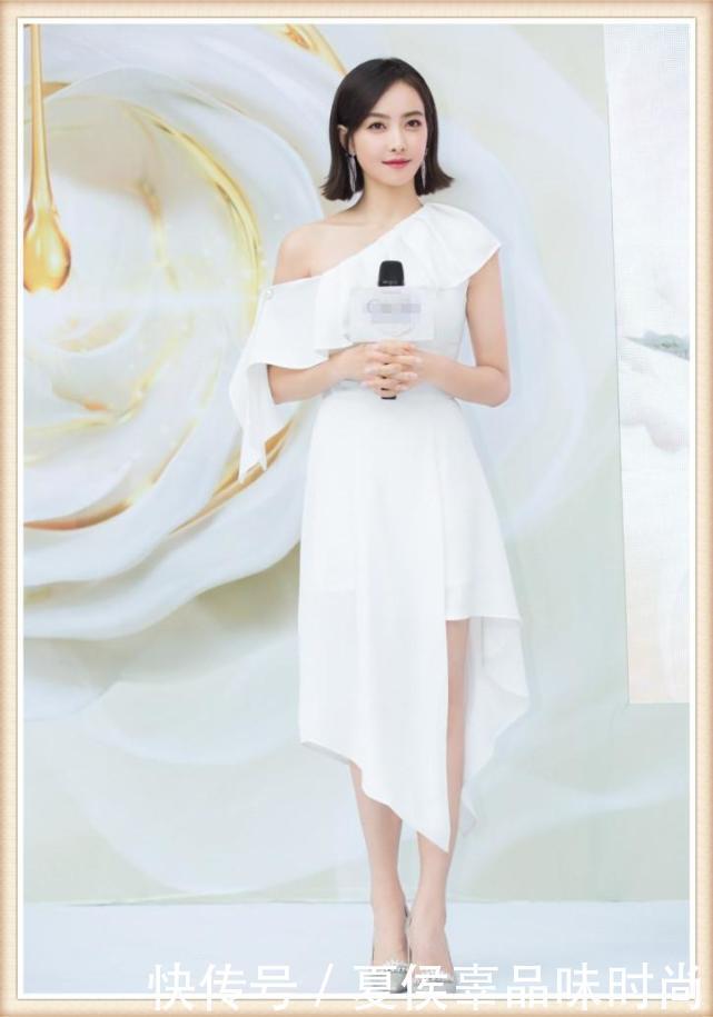 本以为宋茜穿斜肩白裙够美了,的但看到霍思燕才知道什么叫惊艳!!