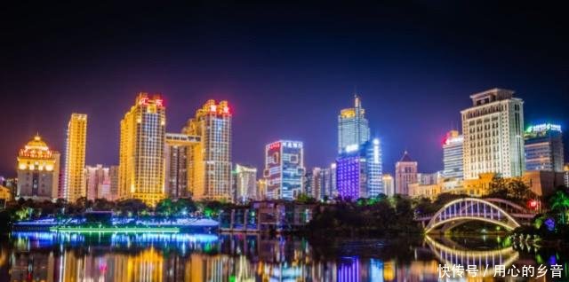 广西最大的城市，竟然比3个钦州还大，就算柳州联合桂林也不敌