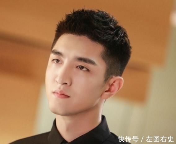 「发型就」男生背头发型之如何展现你放纵不羁的时尚魅力