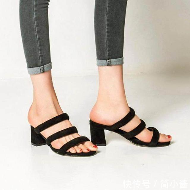 性感女神最美搭档，高跟凉鞋美到爆