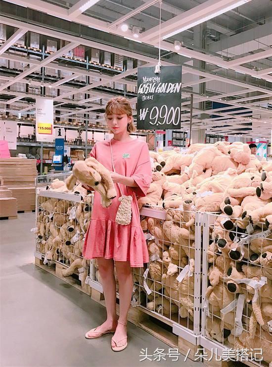 皮肤黄穿衣服好看?这几种穿搭绝对美!