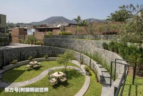 600年不下雨的城市：街上不设下水道，居民建房不盖屋顶