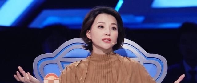 【分半钟】15岁“被逼”打工,37岁成一姐,嫁真爱当后妈,董卿其实很“飙”