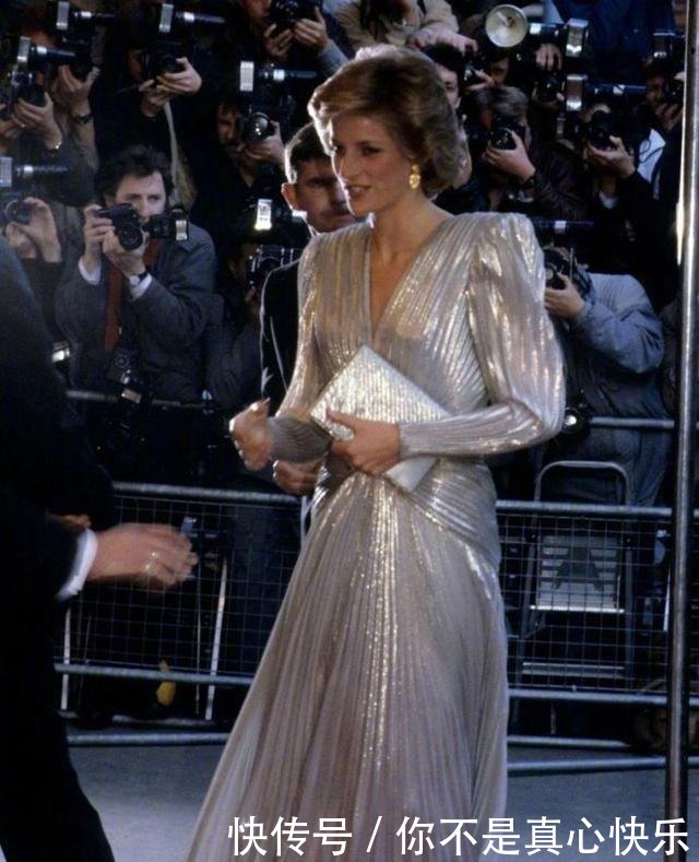 戴安娜王妃30年前穿搭, 放到现在每一套都是经典最美还不过时