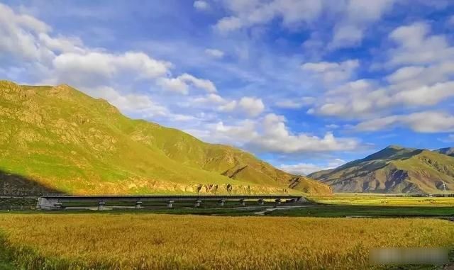  『绝美』中国神秘壮阔最美四大无人区，人迹罕至却景色绝美，你敢去吗？