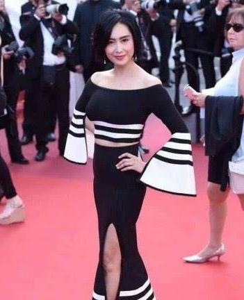 朱茵把衣服都撑变形了，紫霞仙子变样了？网友：黄贯中真幸福