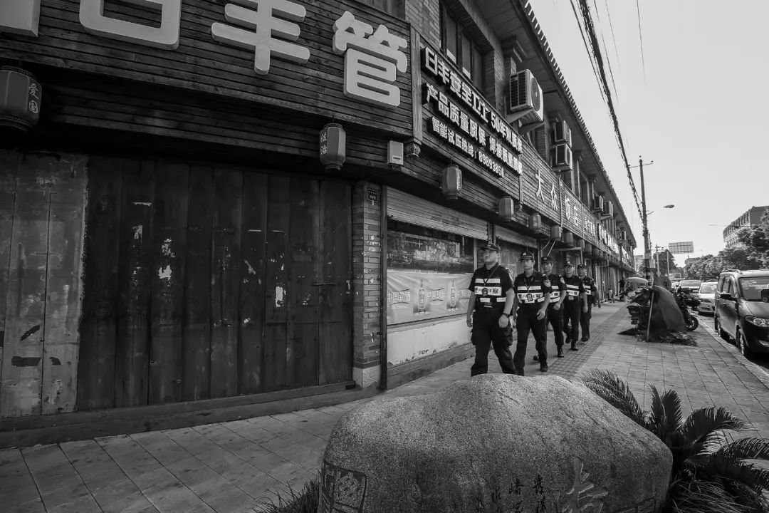 摄影家进警营 | 跟“警”脚步，领略海滨派出所的“黑白世界”