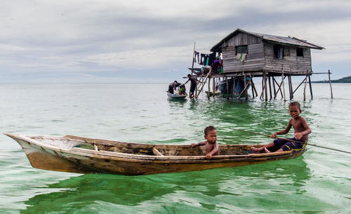 世界上唯一一个没有国籍的民族：一辈子生活在海上，看完感觉心酸
