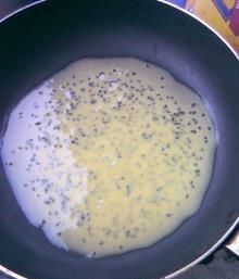  平底锅■教你用平底锅做鸡蛋卷，酥脆好吃，做法简单