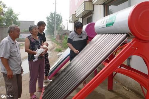  【太阳能】以前火遍农村的太阳能热水器，为何现在没人装了？听