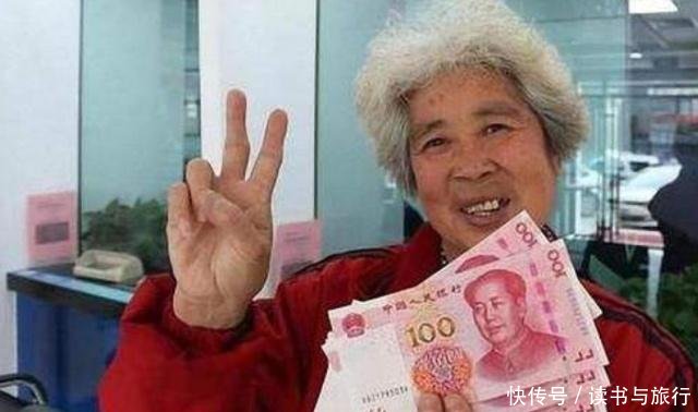 假如每年交6000元社保，十五年后，我们能够领取到多少退休金