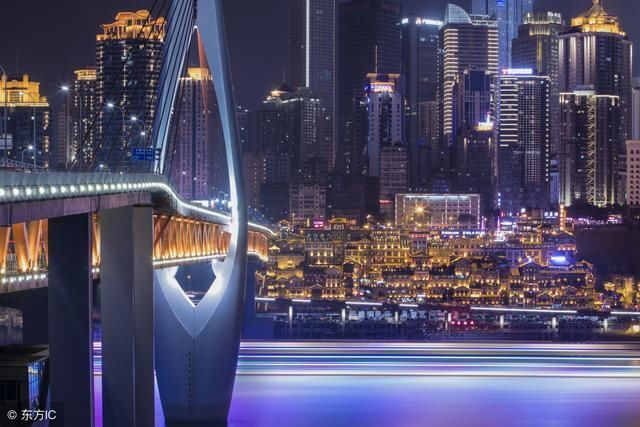 中国南方最出名的两座旅游城市,物价低廉,景美免费,去过都说值