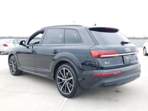  #豪华#想买豪华中大型SUV，不妨再等等，新款奥迪Q7惊喜不断