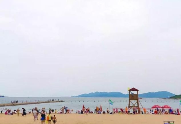 就在青岛!地铁直达、免费开放、紧邻八大关、隐蔽的小树林...这