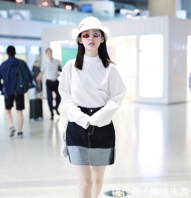 [ 薄纱]抹胸里面还穿薄纱上衣，手臂变壮脖子又短，李沁品味难懂终于翻车