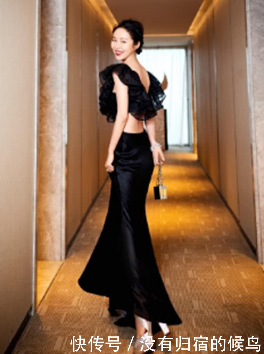 江一燕真敢穿, 转身的那一刻全世界都安静了, 网友: 大饱眼福!