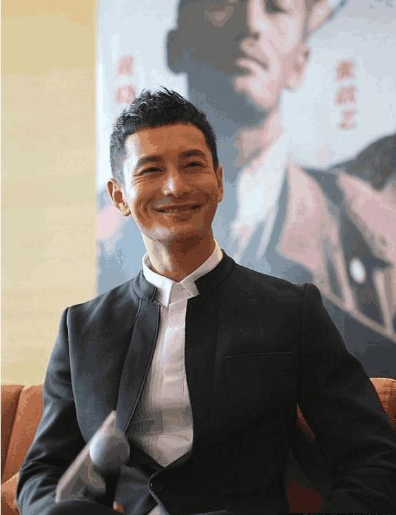 黄晓明疑似长生生物第二股东，曾发博痛斥假疫苗，当初6字真讽刺