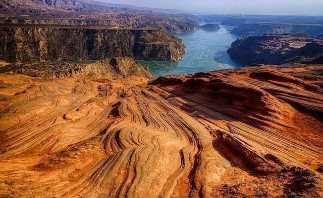 中国最美的四大峡谷，新疆独占两个，有你家乡的吗?