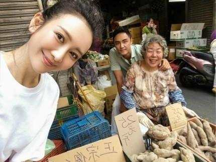 娱乐圈又一情侣恋情曝光, 女方疑似有孕, 网友: 真的假的