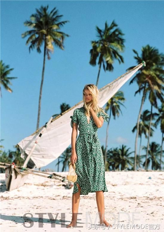 现在正流行裹身裙，谁穿谁气质！