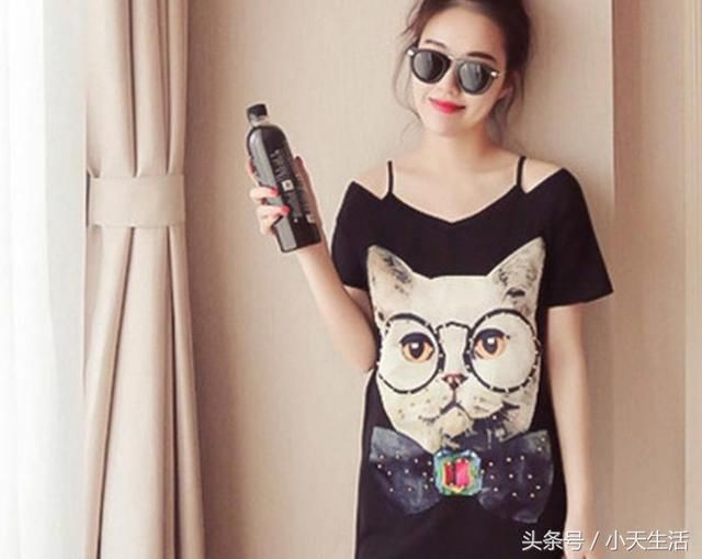 去年的连衣裙已经淘汰了，现在都流行这样的连衣裙，贼好看又实惠