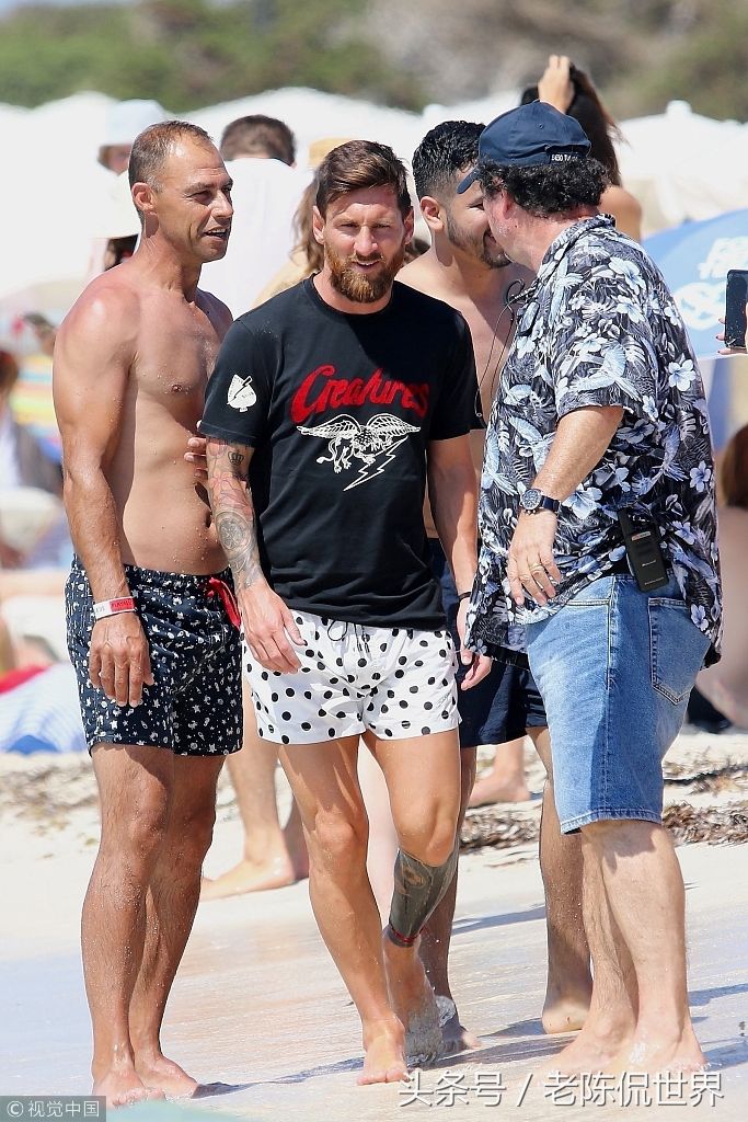 安东内拉上围火爆撩发露甜笑 梅西不剃胡须略显憔悴