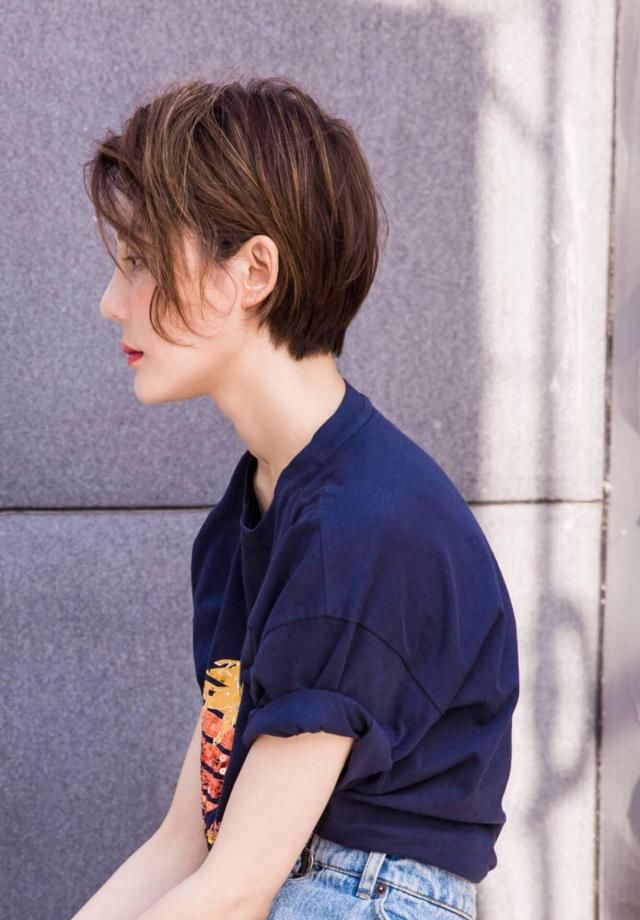 最美的穿搭来一波，服的就是你车晓，一点星架子都没有，够接地气