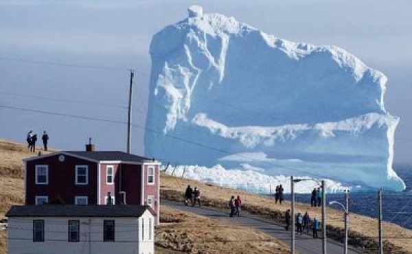 小镇居民一夜醒来吓了一跳