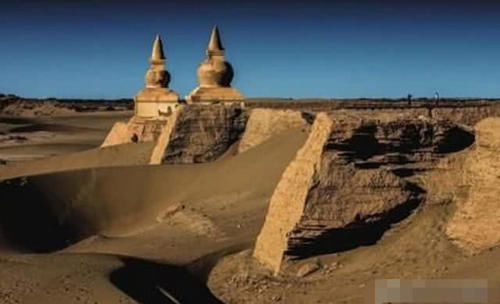 假如把沙漠的沙子挖空,底下会是什么样子呢?现在总算是知道了!