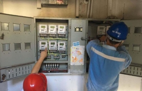 千名群众拒交电费，智能电表计量不精准，电费高得离谱