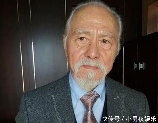 中国最潮的两个老头,小鲜肉望尘莫及,其中一人演过鹿晗的爷爷