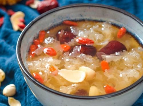  「食物」美容养颜的“天然玻尿酸”，你知道几种，第三种要多吃！