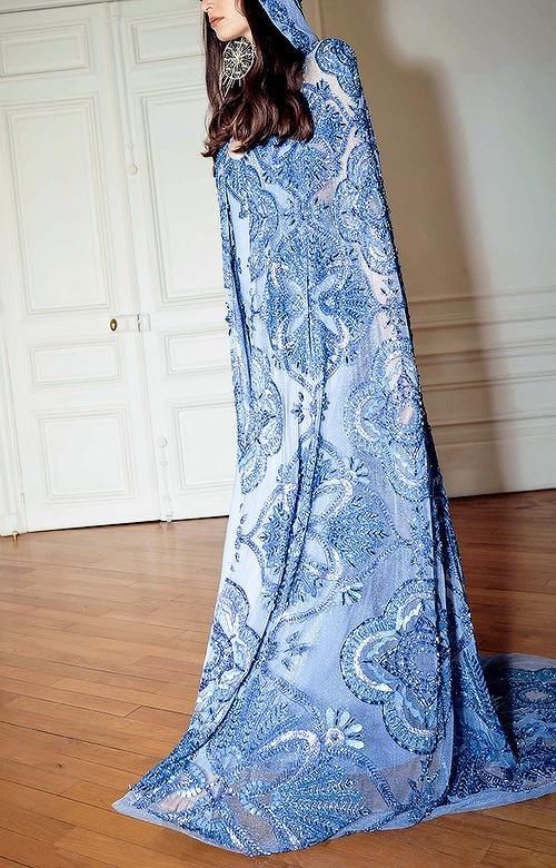  [瑰丽]Cucculelli Shaheen异域风情高定礼服，星月闪耀，瑰丽宫廷风刺绣