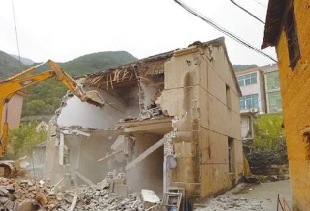  「农民」农村拆迁户，为什么“富得快，穷得也快”？这4个原因很现实