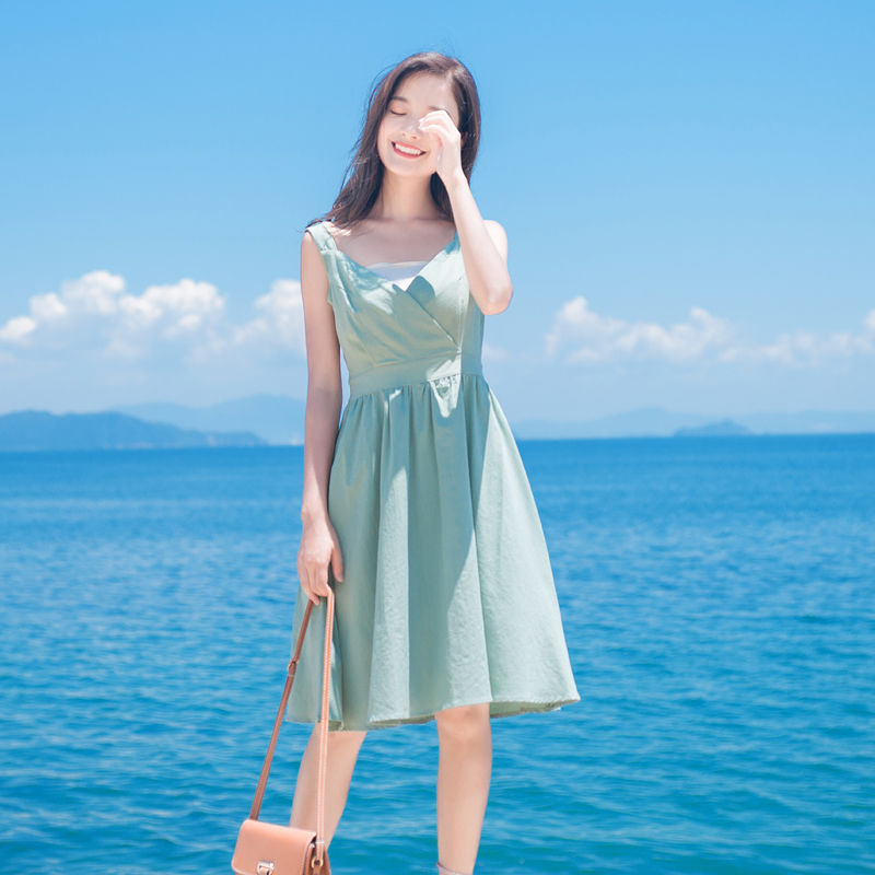 去海边完都穿这样的连衣裙，而我穿防晒衣，被笑话了，马上抢8件