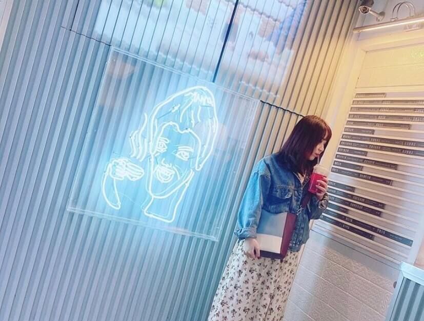 「适合」春夏小碎花的不同穿搭!穿对了你就是小仙女!