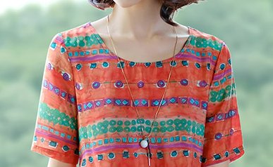 哇塞!这连衣裙，46岁嫂子一上身，嫩得像换了个人，我也照着买