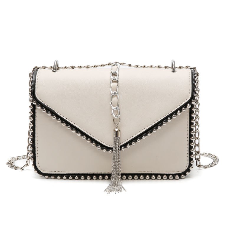 出门旅游看见好多美女都背了这样的包，稀罕坏了，一回来就下手了