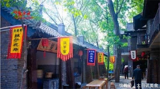 当年这个景区一碗面卖30,如今空无一人变空城,网友:彻底凉凉