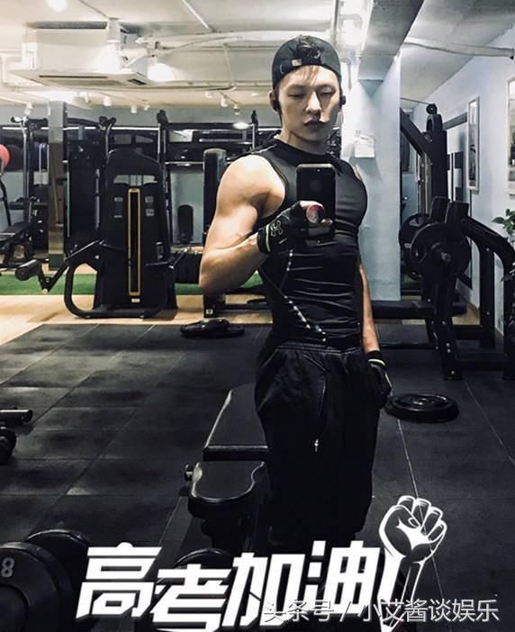 《如懿传》中的颜值担当是李玉，网友：戏里戏外都是进忠比较帅！