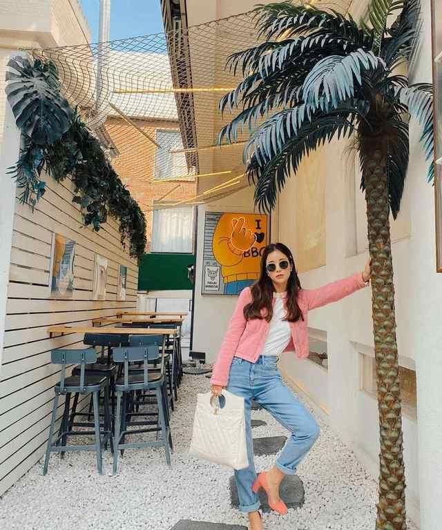 必需:衣柜必需的3条神裤,那样搭靴子大粗腿都不爆雷!