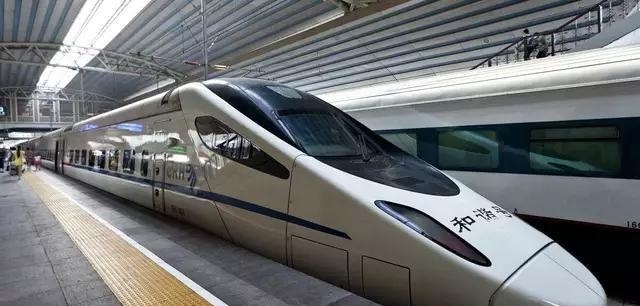 中国规划这两条铁路在成都对接，将四大中心城市变成战略后方！